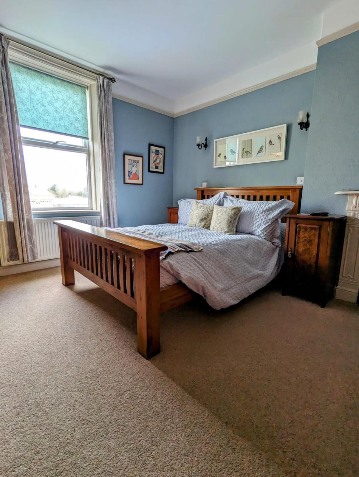 Number 18 Bed & Breakfast Whitby Eksteriør bilde