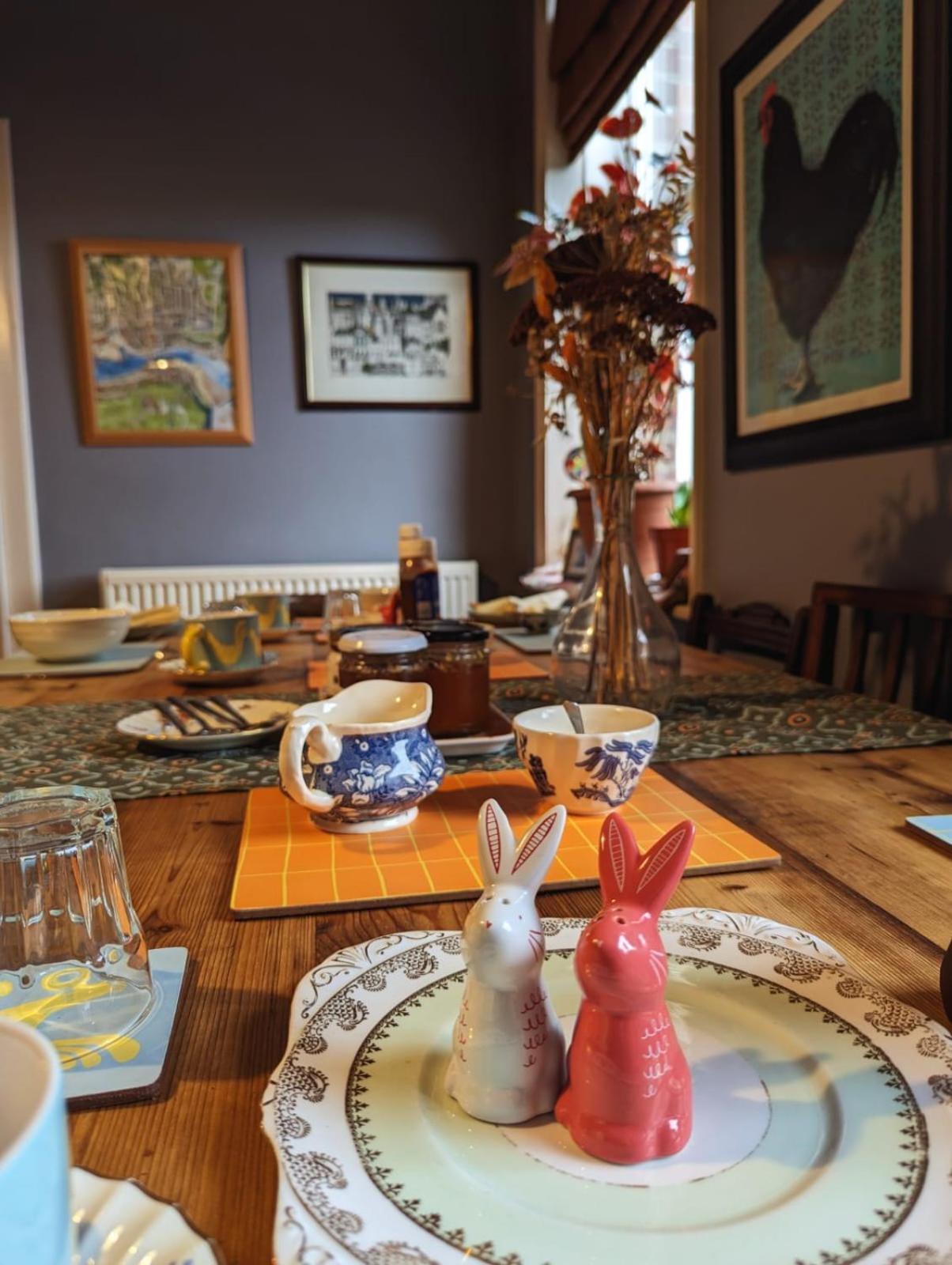 Number 18 Bed & Breakfast Whitby Eksteriør bilde